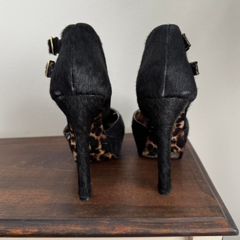 Betsey Johnson Black Real Fur Platform Heel Size 8.5 - Picture 6 of 8